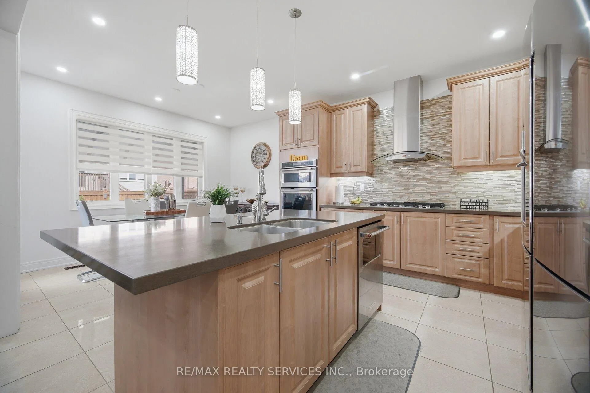 Photo 10 of 38 Blackberry Valley Crescent, Caledon, Rural Caledon — HOMEH
