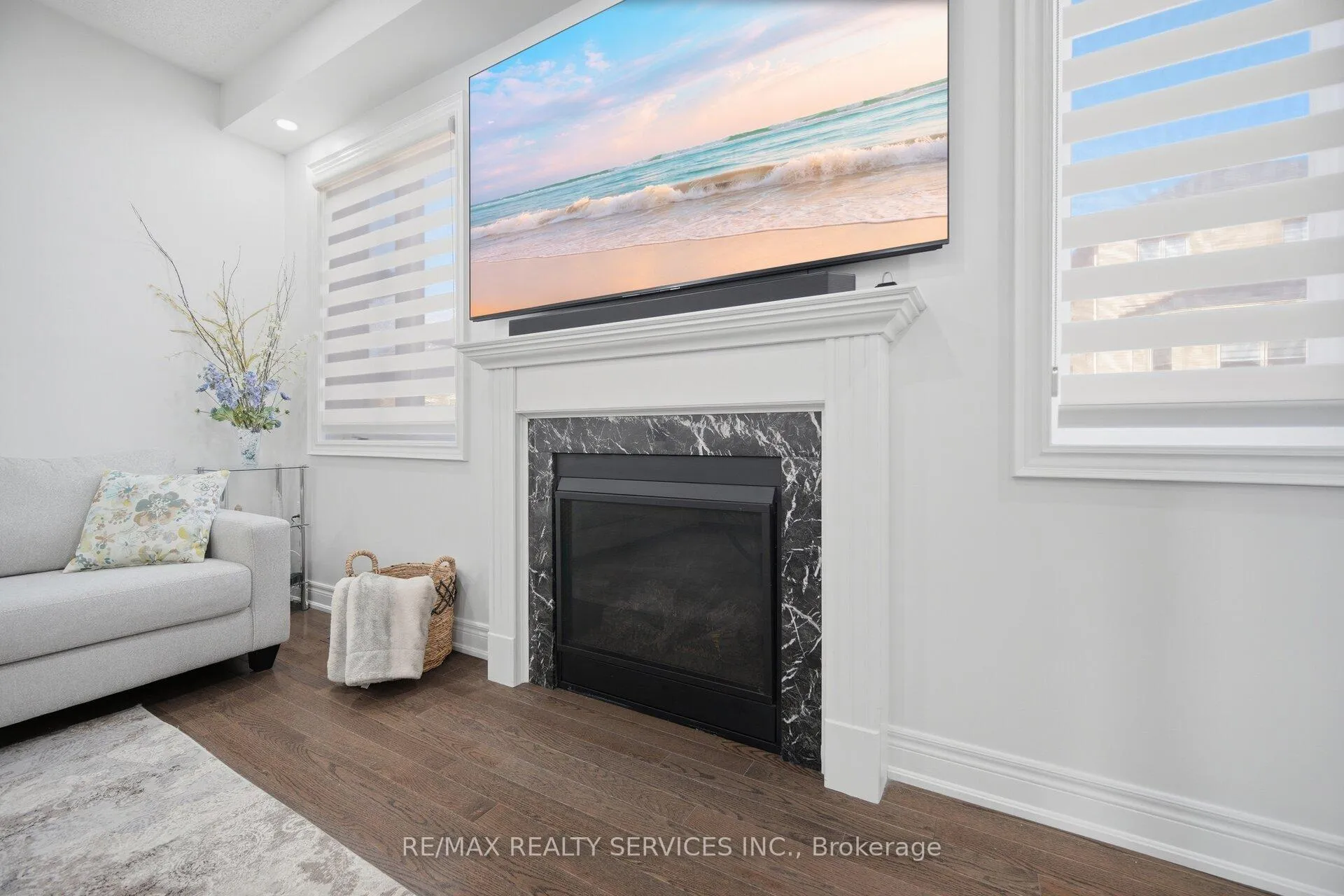 Photo 15 of 38 Blackberry Valley Crescent, Caledon, Rural Caledon — HOMEH