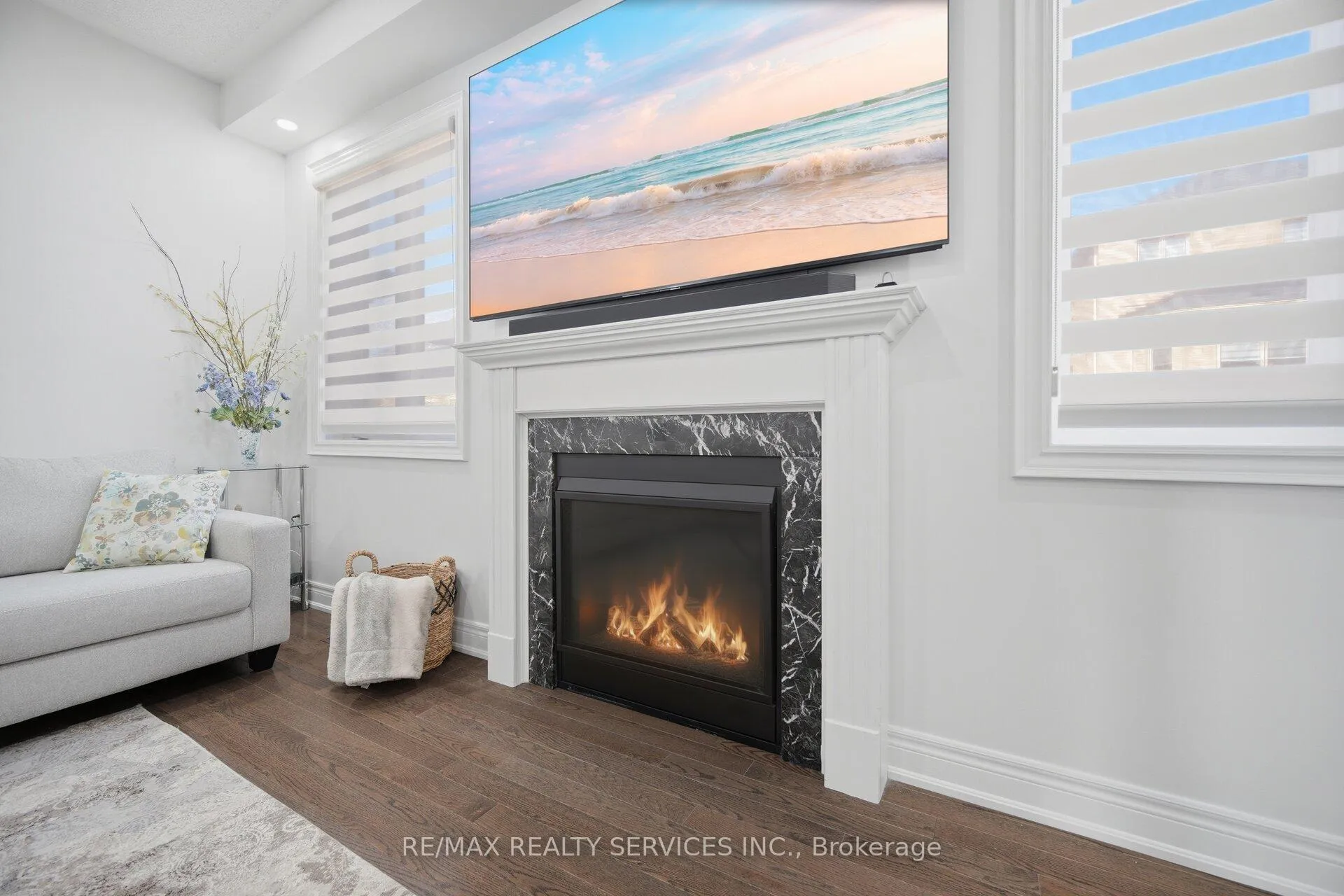 Photo 16 of 38 Blackberry Valley Crescent, Caledon, Rural Caledon — HOMEH