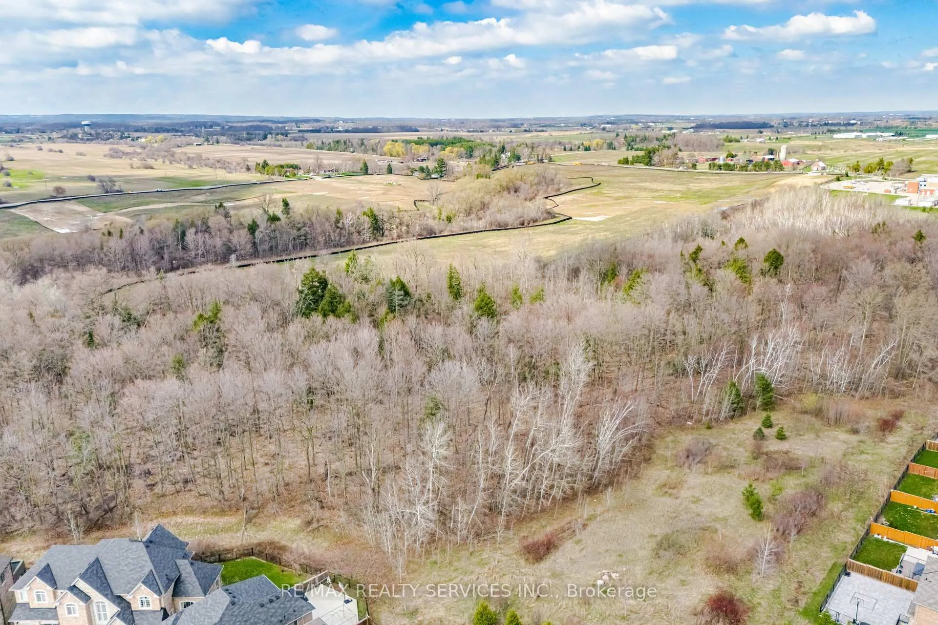 Photo 41 of 38 Blackberry Valley Crescent, Caledon, Rural Caledon — HOMEH