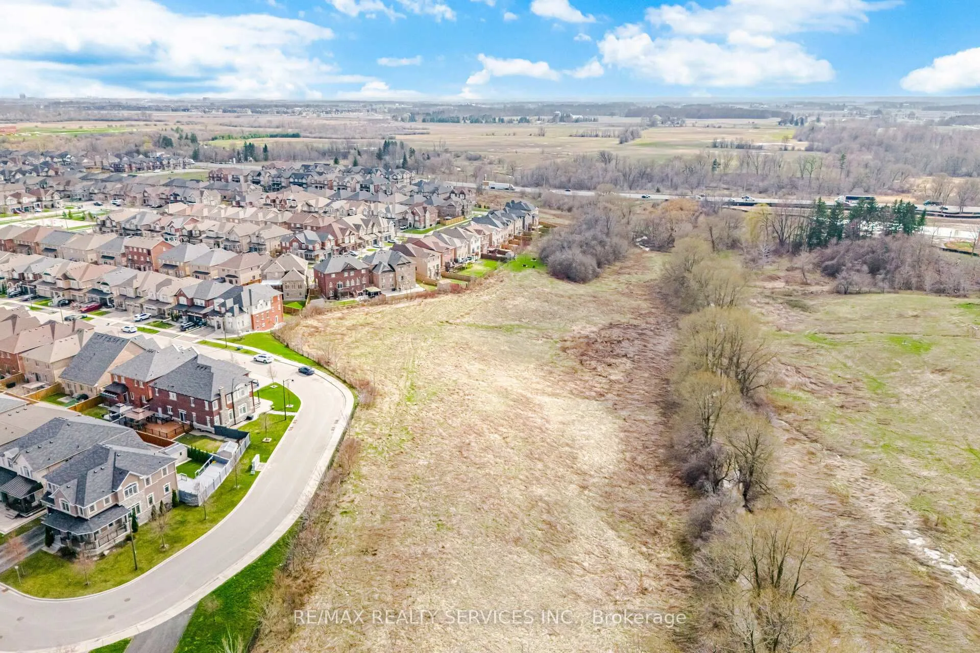 Photo 46 of 38 Blackberry Valley Crescent, Caledon, Rural Caledon — HOMEH