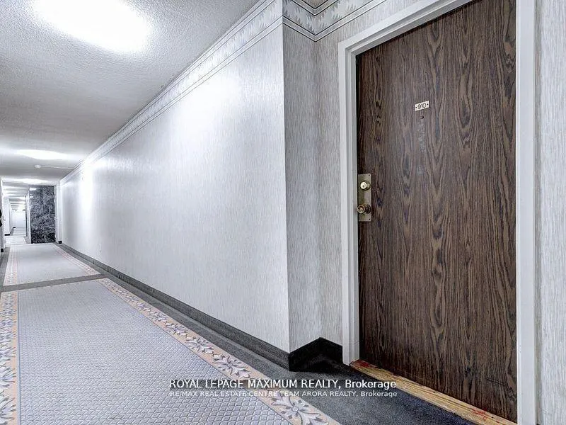 Photo 3 of Unit 1912, 15 Kensington Road, Brampton, Queen Street Corridor — HOMEH