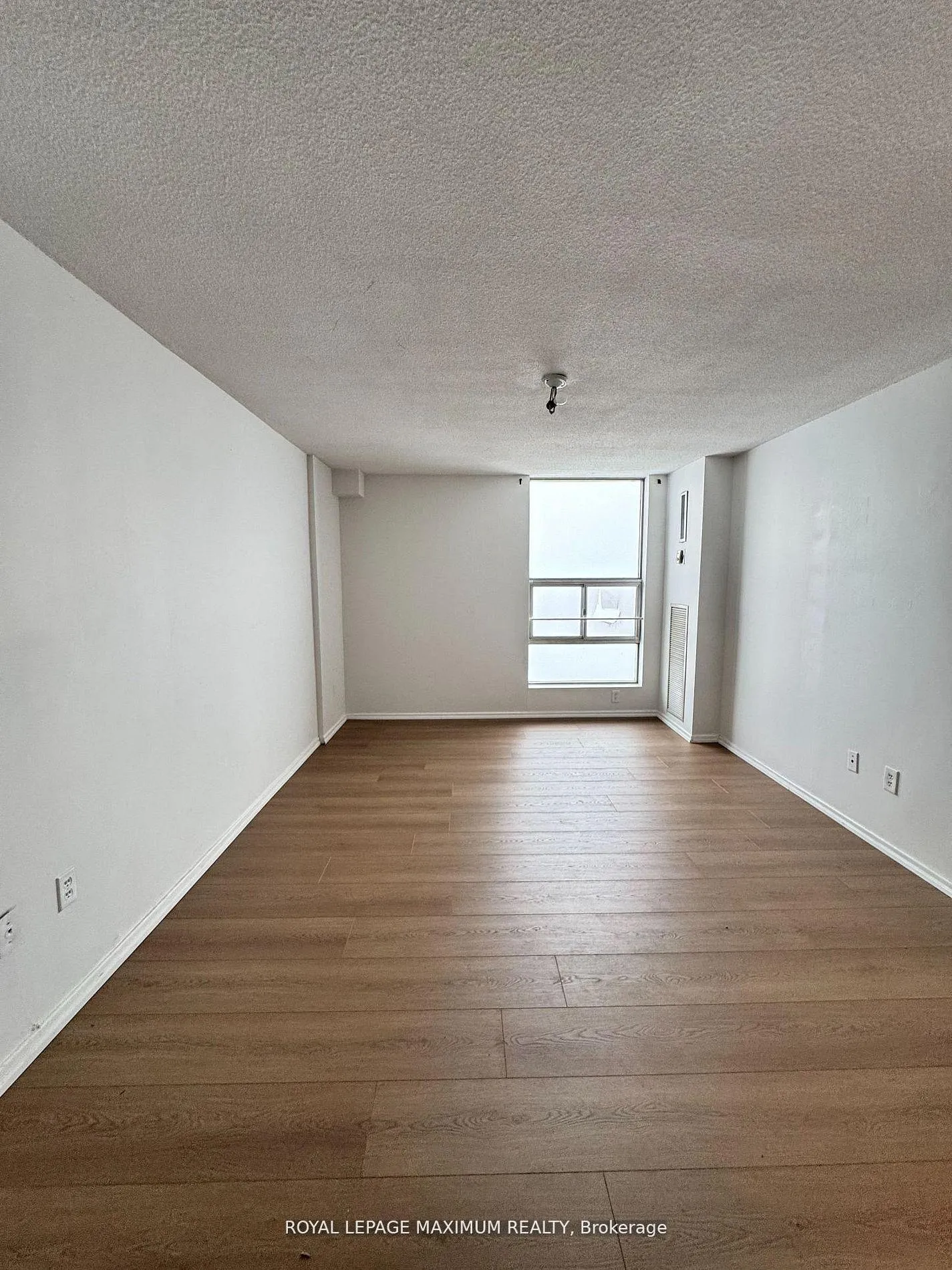 Photo 9 of Unit 1912, 15 Kensington Road, Brampton, Queen Street Corridor — HOMEH