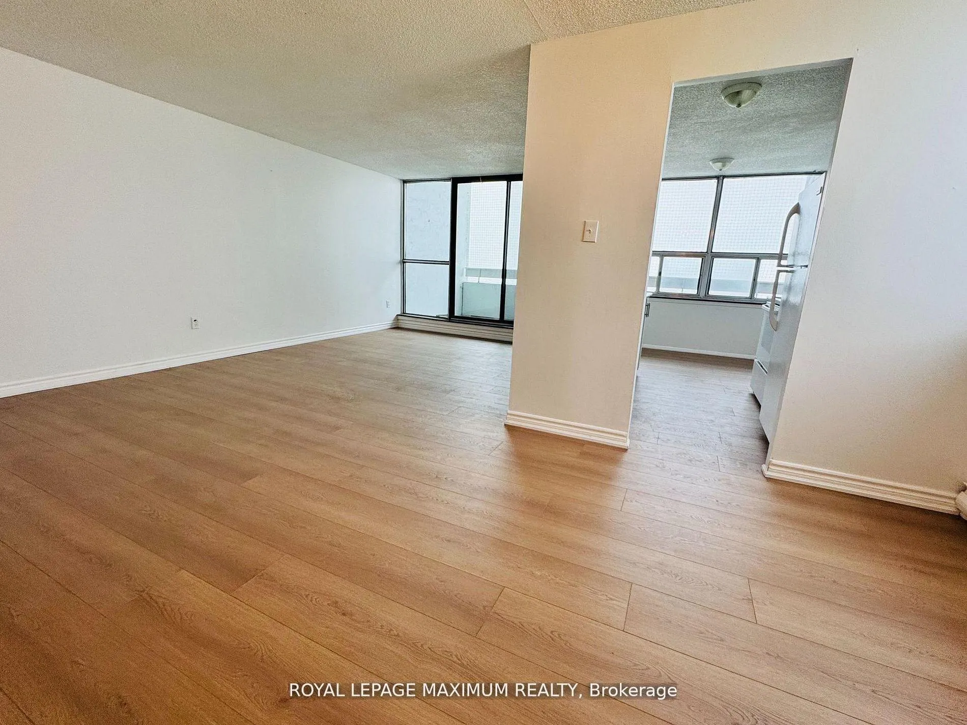 Photo 10 of Unit 1912, 15 Kensington Road, Brampton, Queen Street Corridor — HOMEH