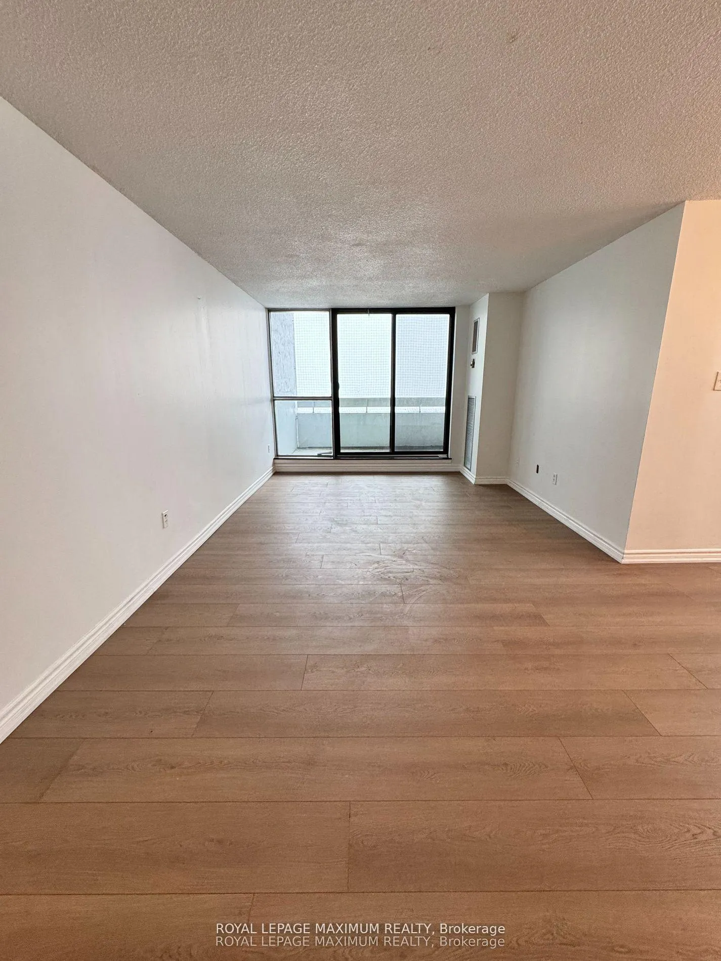 Photo 22 of Unit 1912, 15 Kensington Road, Brampton, Queen Street Corridor — HOMEH