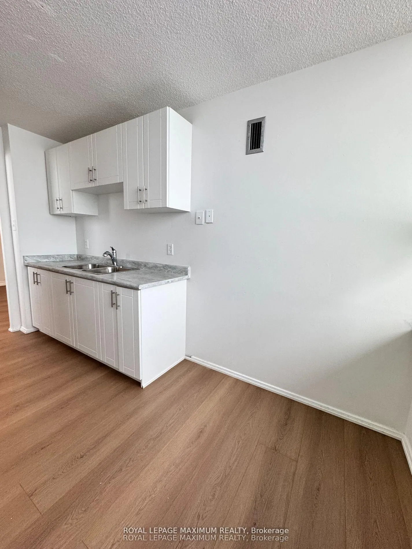 Photo 23 of Unit 1912, 15 Kensington Road, Brampton, Queen Street Corridor — HOMEH