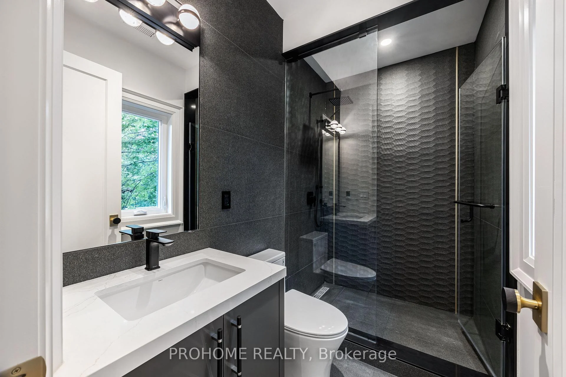 Photo 45 of 166 Krieghoff Avenue, Markham, Unionville — HOMEH