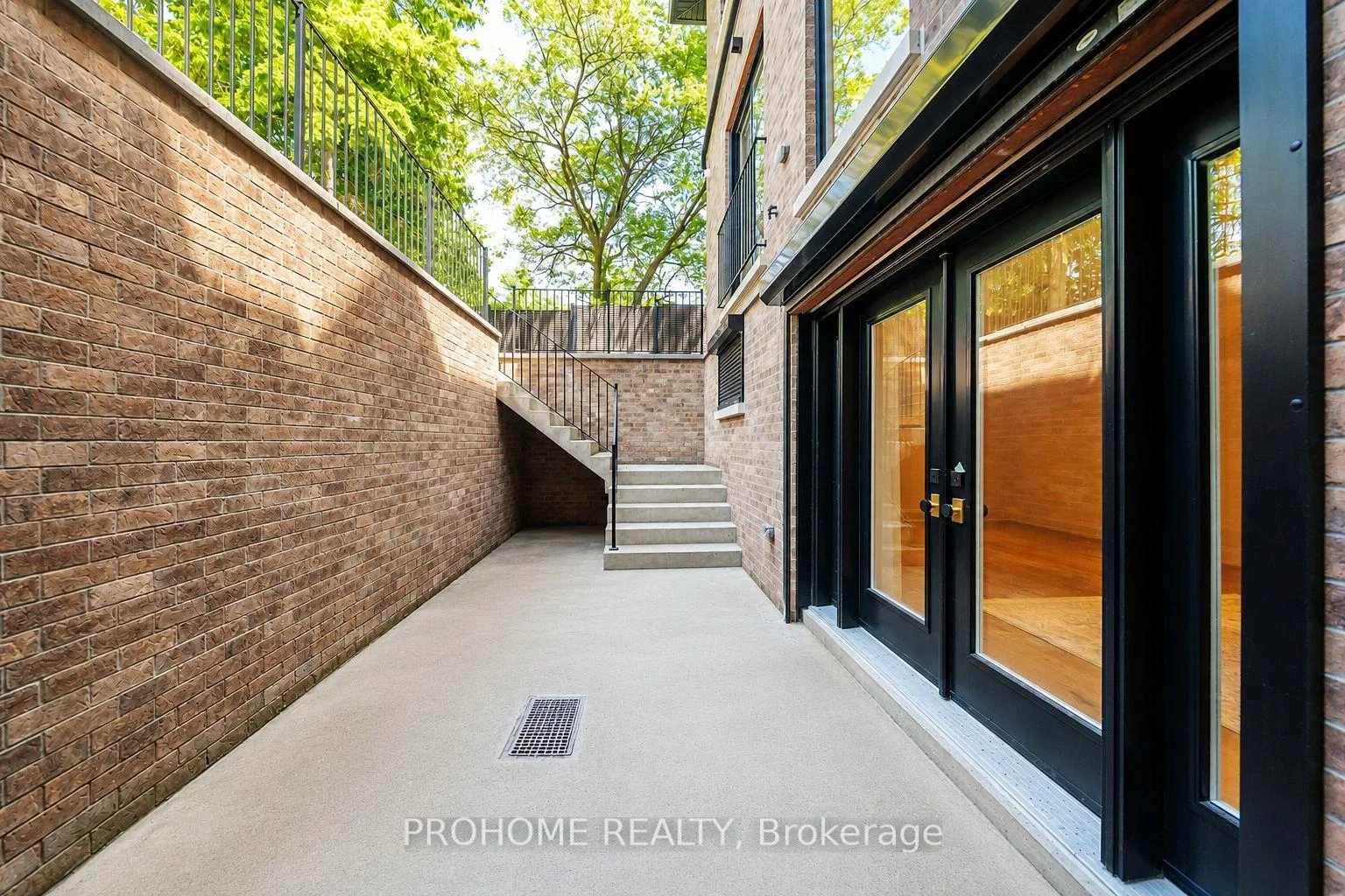 Photo 56 of 166 Krieghoff Avenue, Markham, Unionville — HOMEH