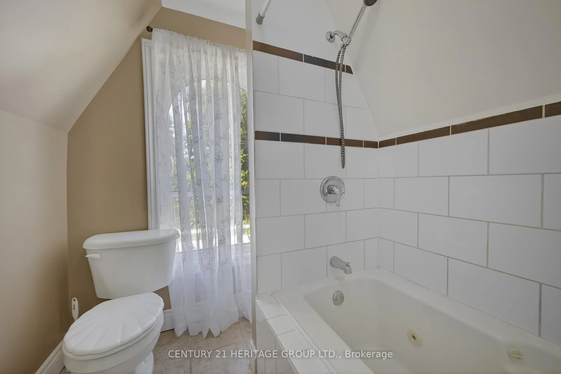 Photo 23 of 397 Mara Road, Brock, Beaverton — HOMEH