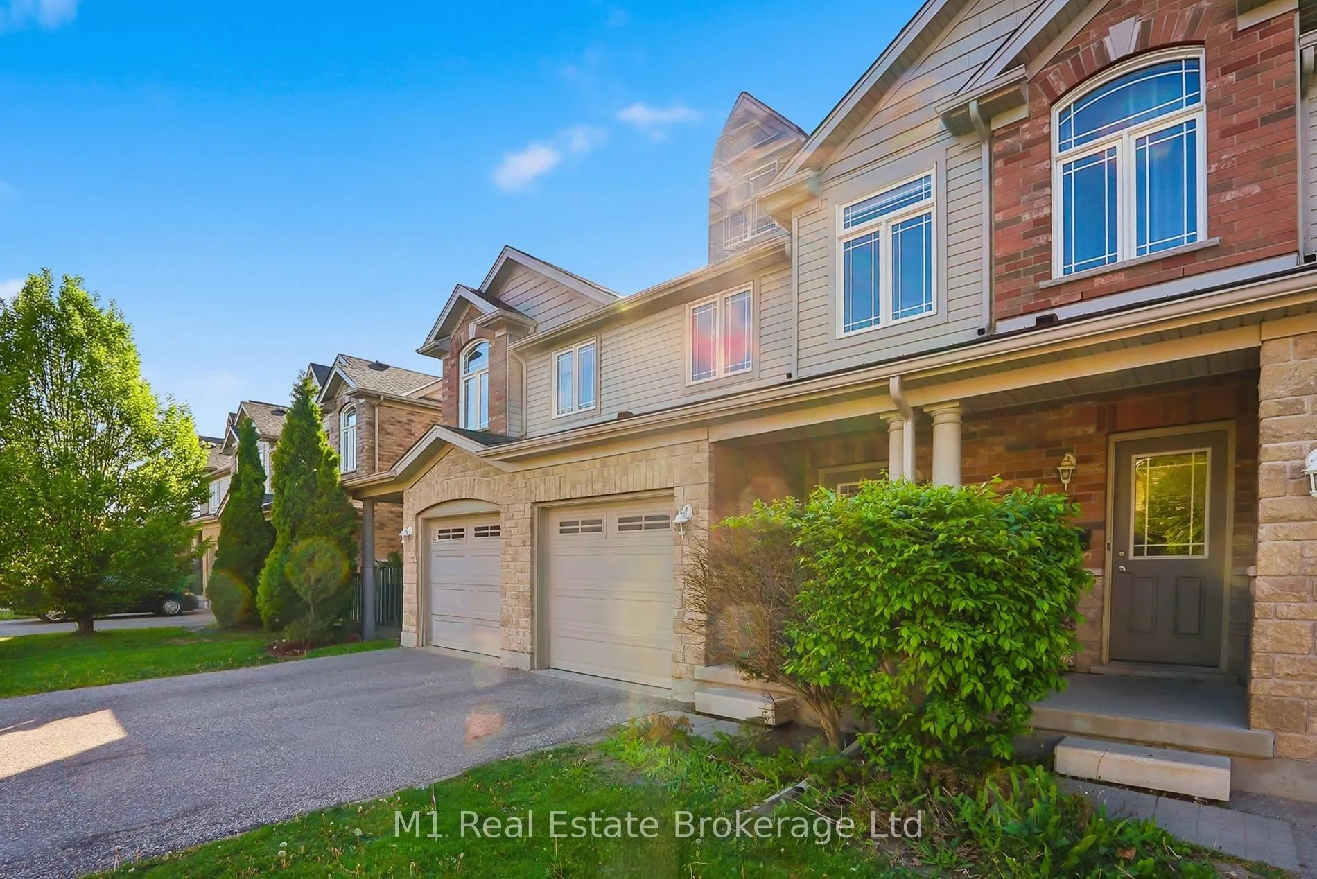 Photo 4 of 22 Lambeth Way, Guelph, Pineridge/Westminster Woods — HOMEH