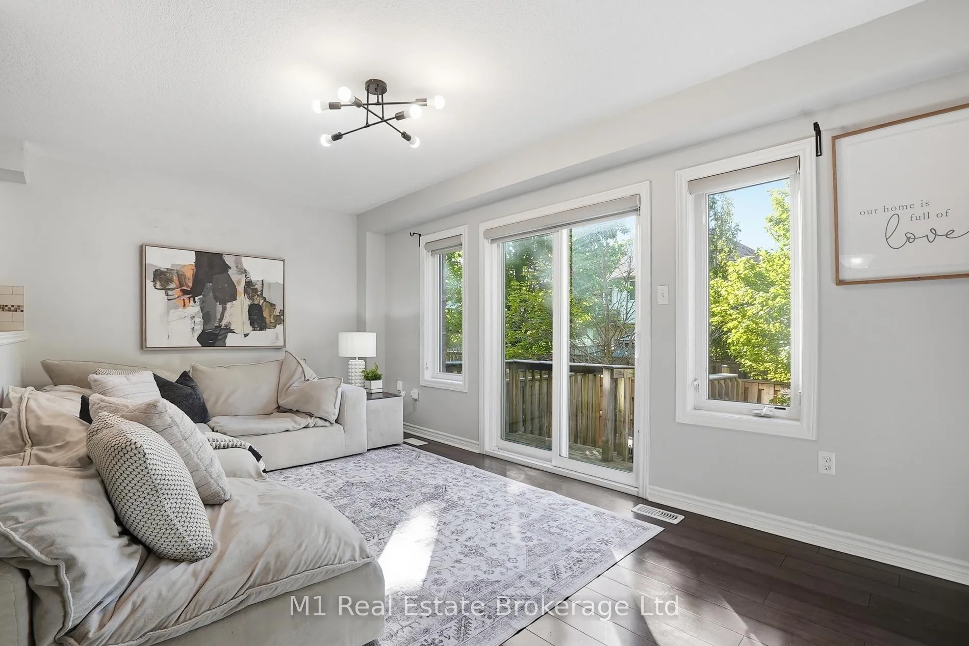 Photo 10 of 22 Lambeth Way, Guelph, Pineridge/Westminster Woods — HOMEH