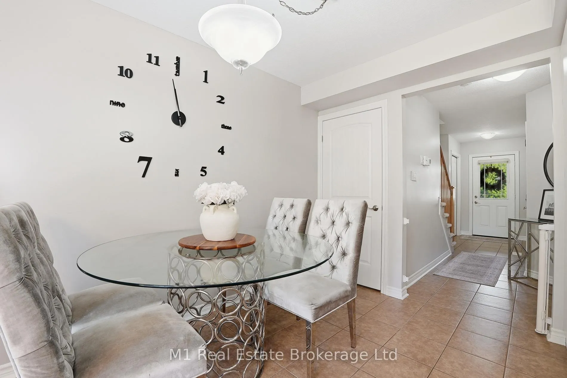 Photo 16 of 22 Lambeth Way, Guelph, Pineridge/Westminster Woods — HOMEH
