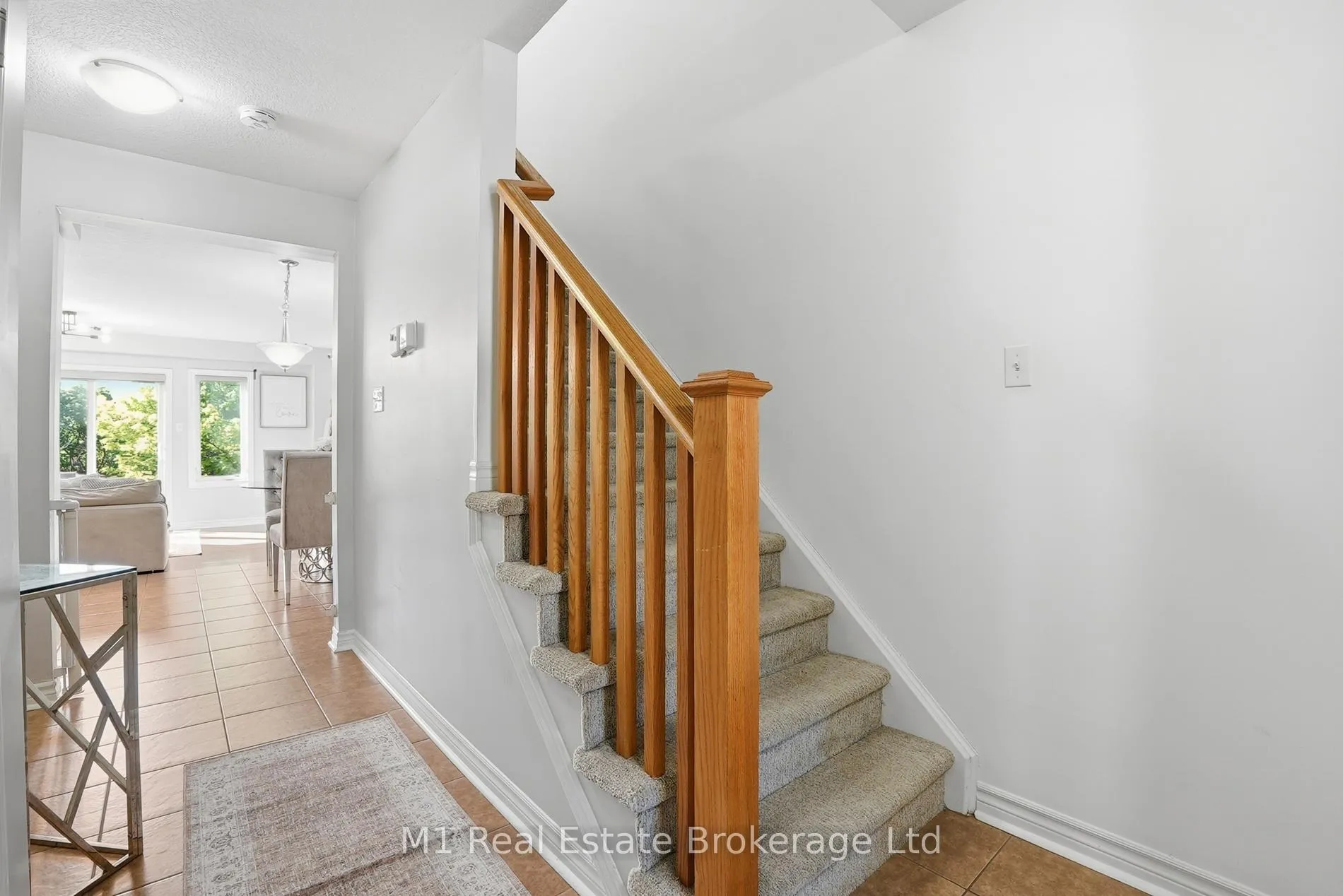 Photo 17 of 22 Lambeth Way, Guelph, Pineridge/Westminster Woods — HOMEH