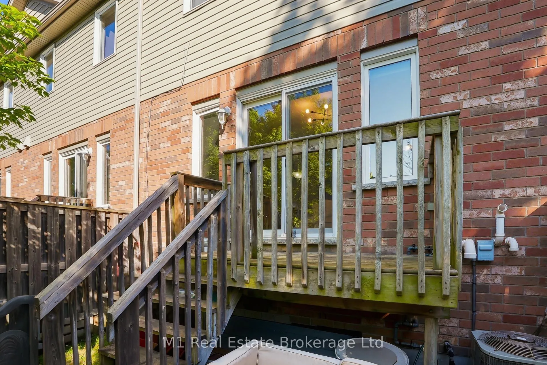 Photo 34 of 22 Lambeth Way, Guelph, Pineridge/Westminster Woods — HOMEH