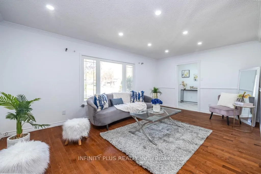Photo 9 of 180 St Jerome Crescent, Kitchener — HOMEH