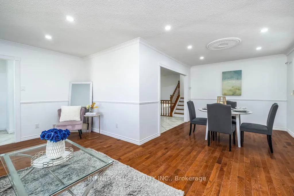 Photo 11 of 180 St Jerome Crescent, Kitchener — HOMEH