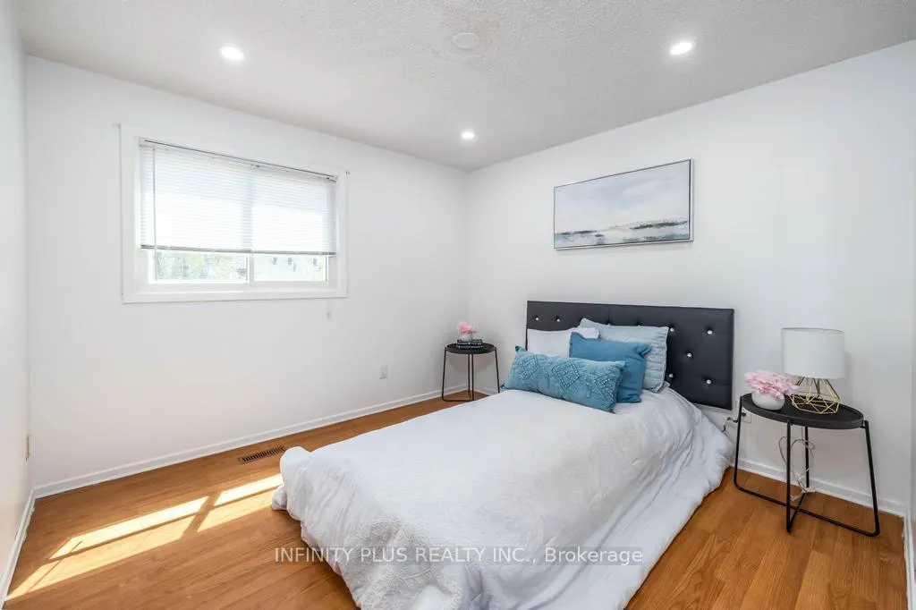 Photo 17 of 180 St Jerome Crescent, Kitchener — HOMEH