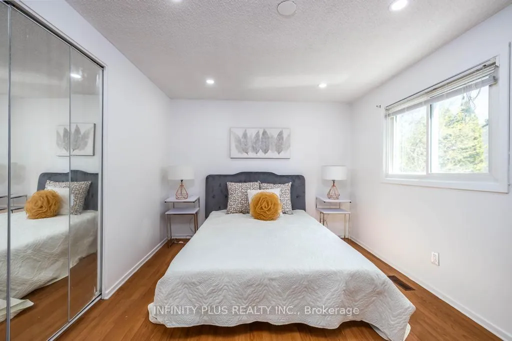 Photo 19 of 180 St Jerome Crescent, Kitchener — HOMEH