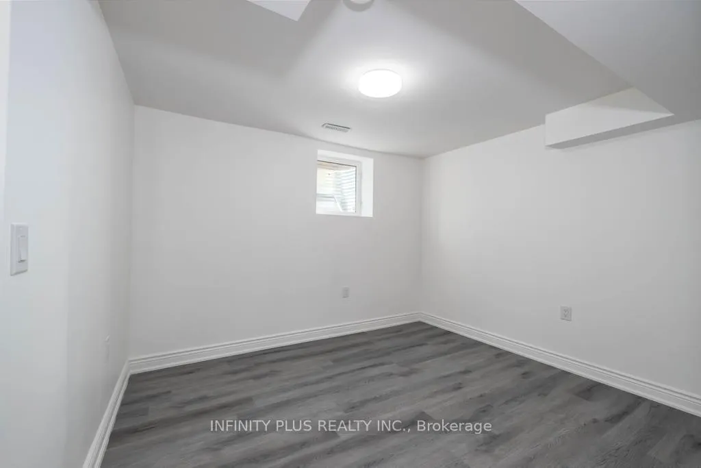 Photo 34 of 180 St Jerome Crescent, Kitchener — HOMEH