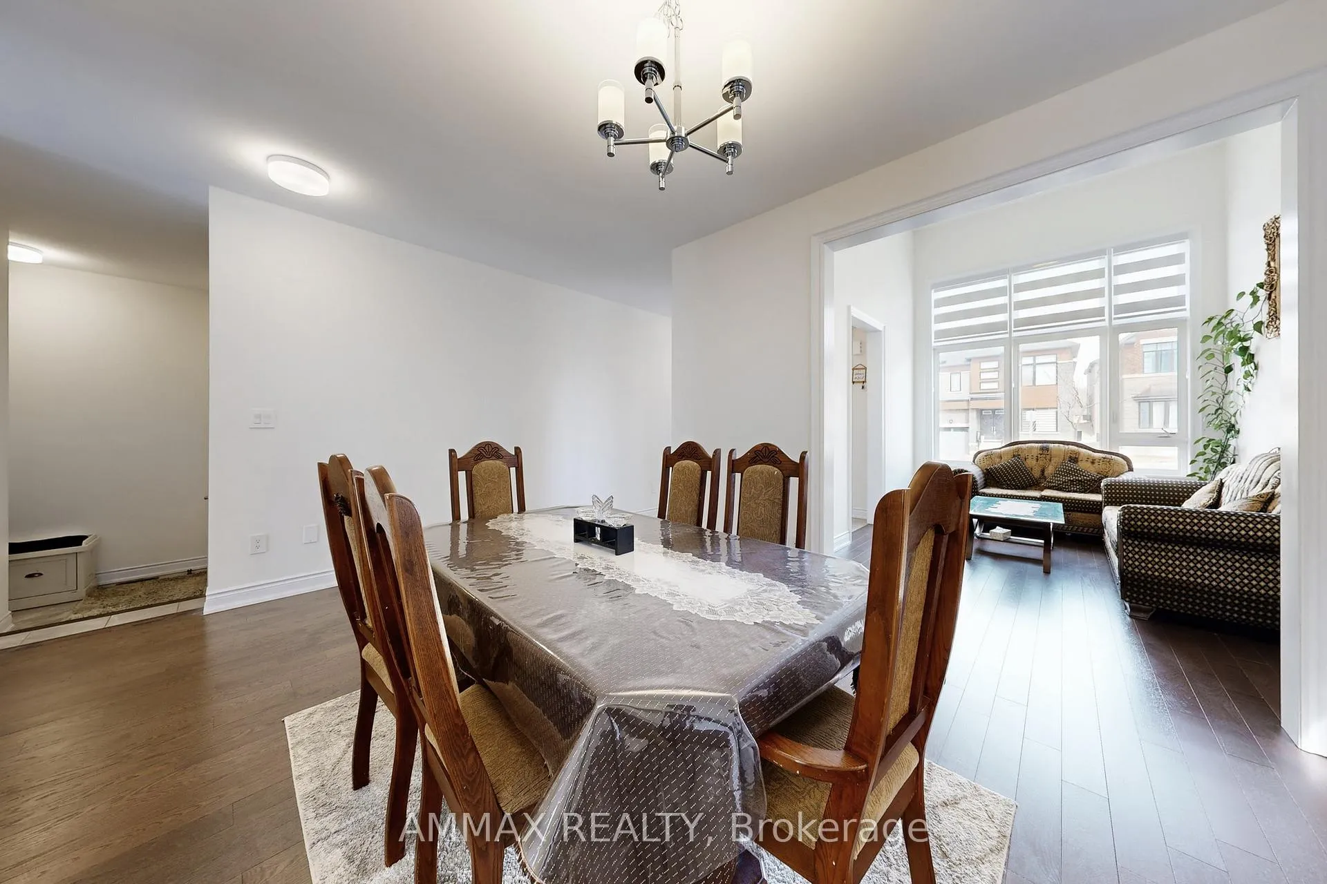 Photo 5 of 112 Bearberry Road, Springwater, Minesing — HOMEH