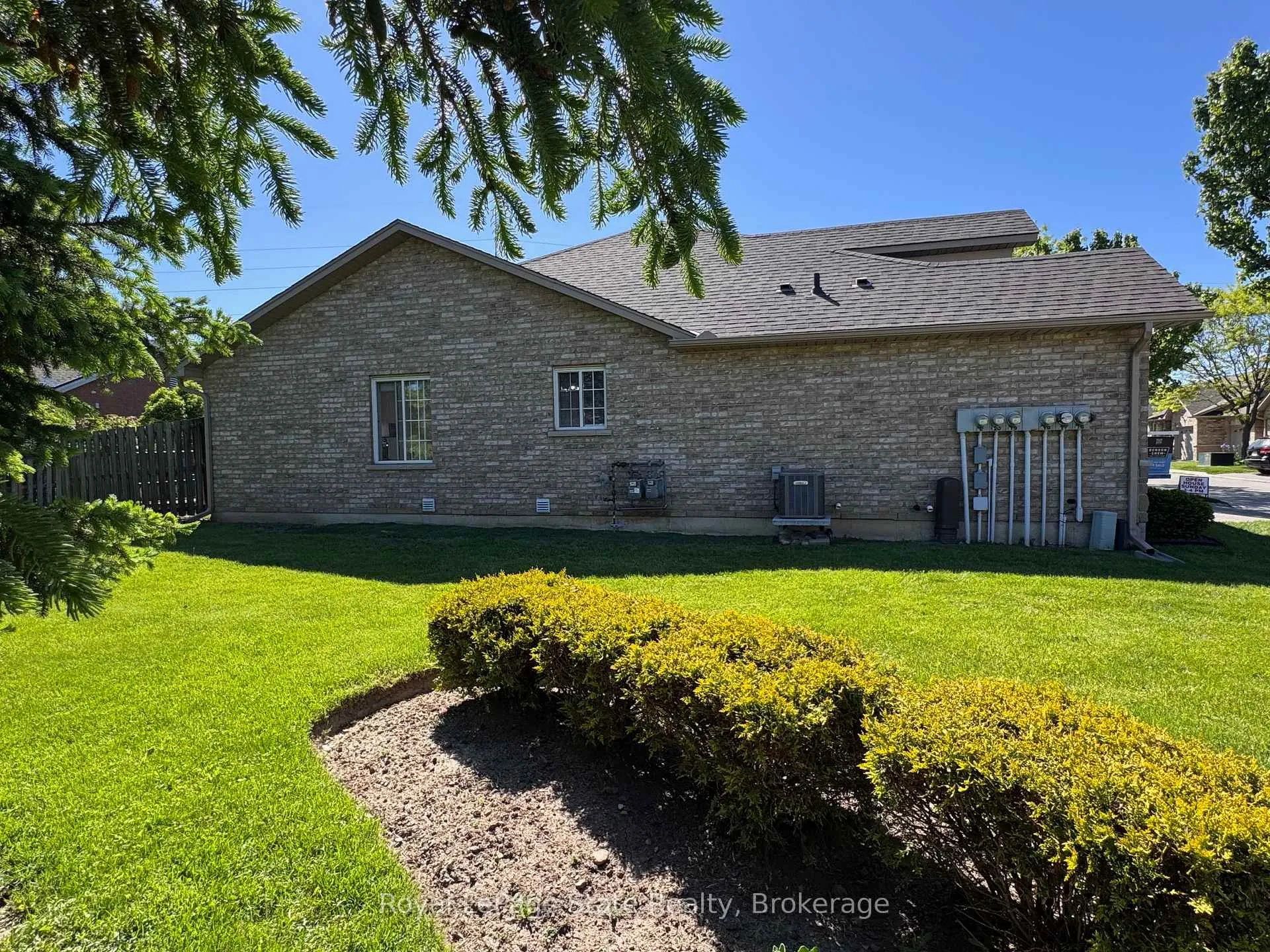 Photo 64 of Unit 16, 751 Rymal Road W, Hamilton, Carpenter — HOMEH