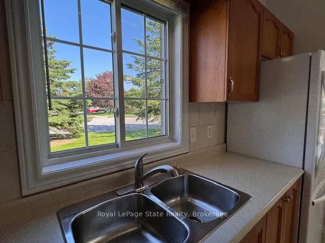 Photo 20 of Unit 16, 751 Rymal Road W, Hamilton, Carpenter — HOMEH