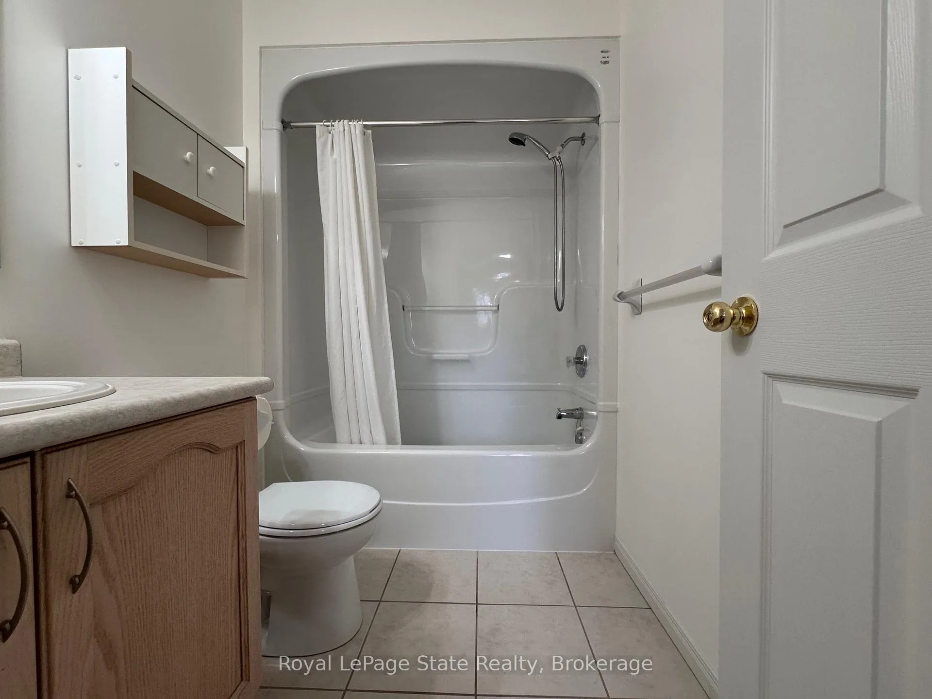 Photo 32 of Unit 16, 751 Rymal Road W, Hamilton, Carpenter — HOMEH