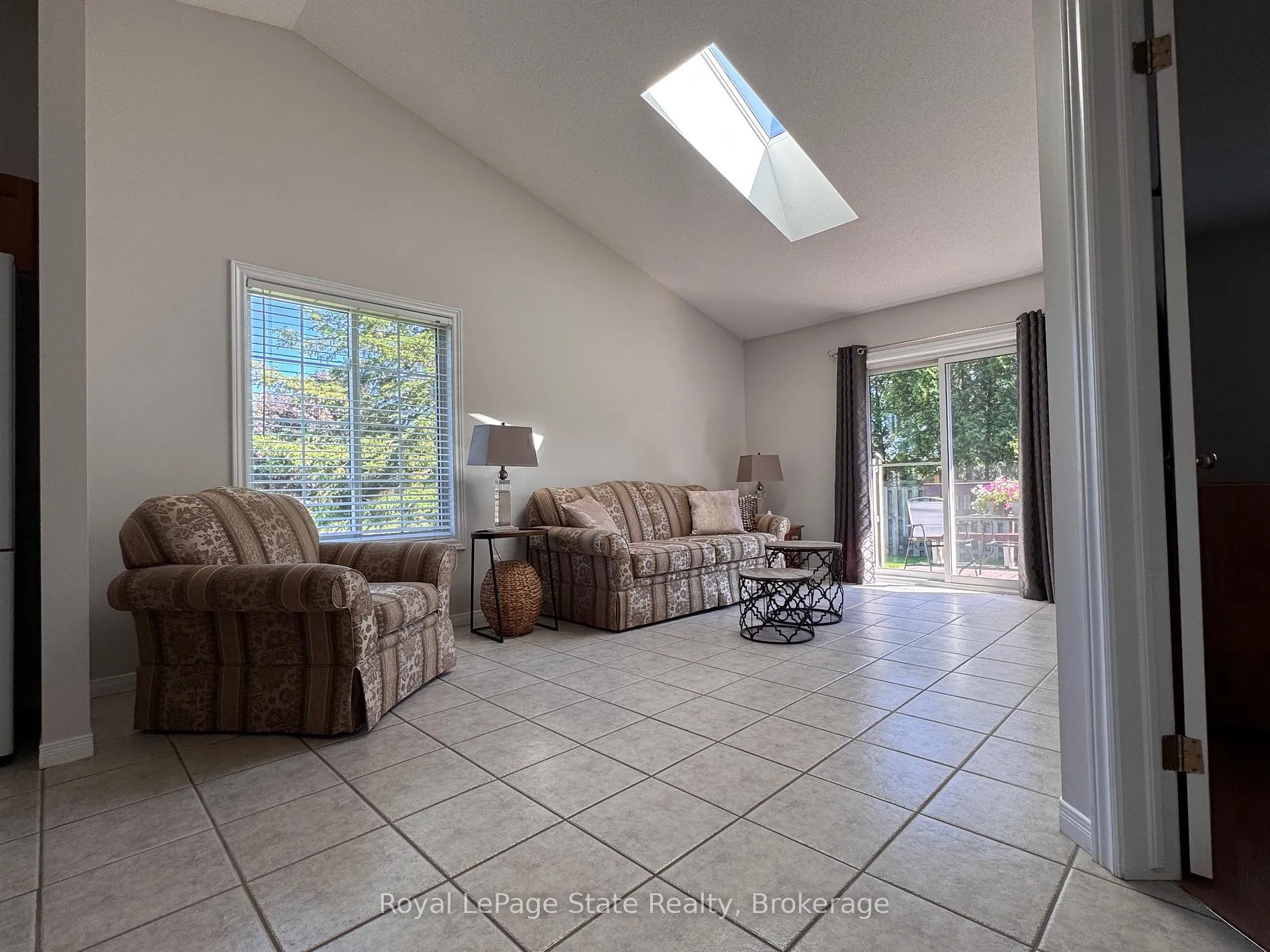 Photo 34 of Unit 16, 751 Rymal Road W, Hamilton, Carpenter — HOMEH