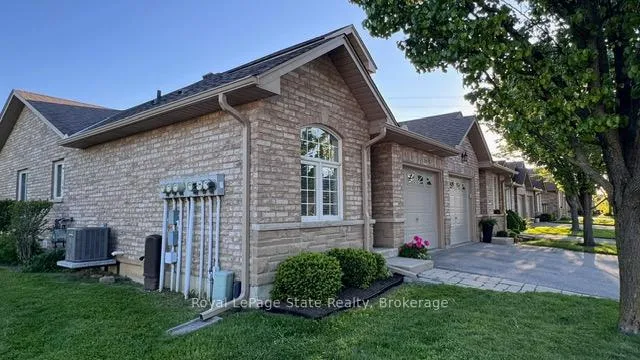Photo 2 of Unit 16, 751 Rymal Road W, Hamilton, Carpenter — HOMEH