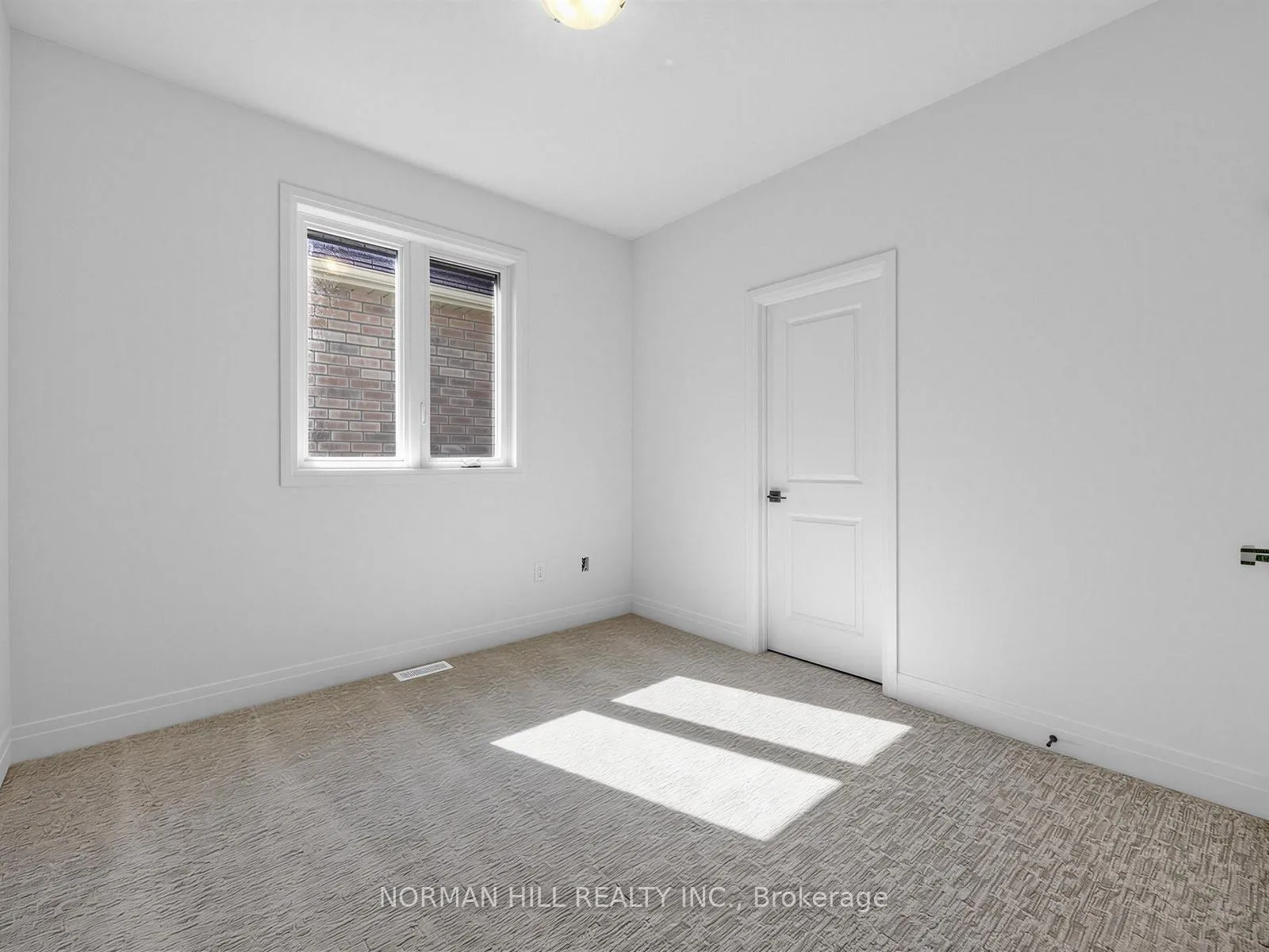 Photo 15 of 13 Lilestone Drive, Brampton, Credit Valley — HOMEH