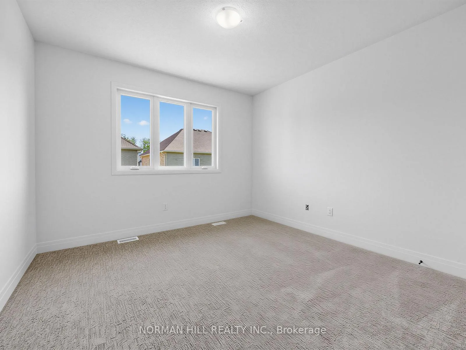 Photo 18 of 13 Lilestone Drive, Brampton, Credit Valley — HOMEH