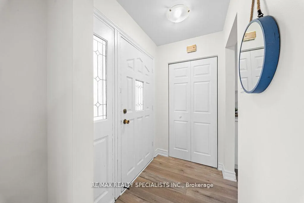 Photo 3 of 66 Avening Drive, Etobicoke, West Humber-Clairville — HOMEH
