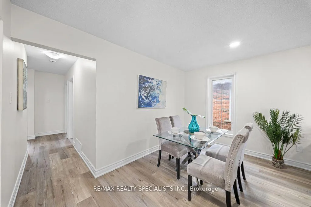 Photo 9 of 66 Avening Drive, Etobicoke, West Humber-Clairville — HOMEH