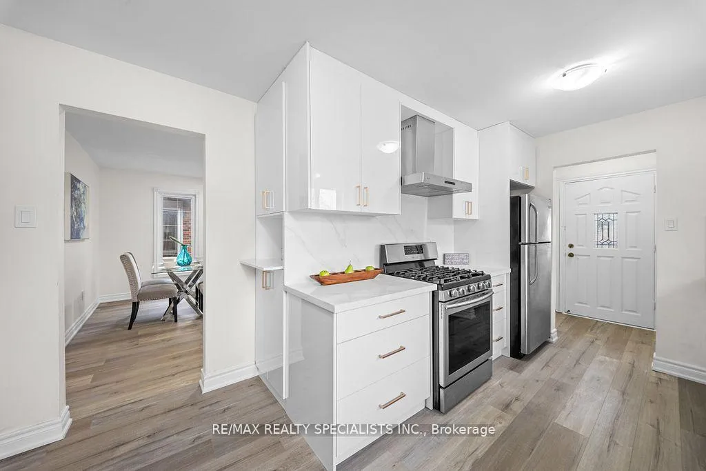 Photo 12 of 66 Avening Drive, Etobicoke, West Humber-Clairville — HOMEH