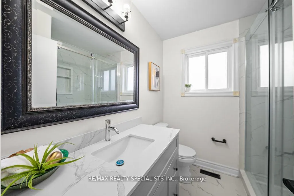 Photo 22 of 66 Avening Drive, Etobicoke, West Humber-Clairville — HOMEH