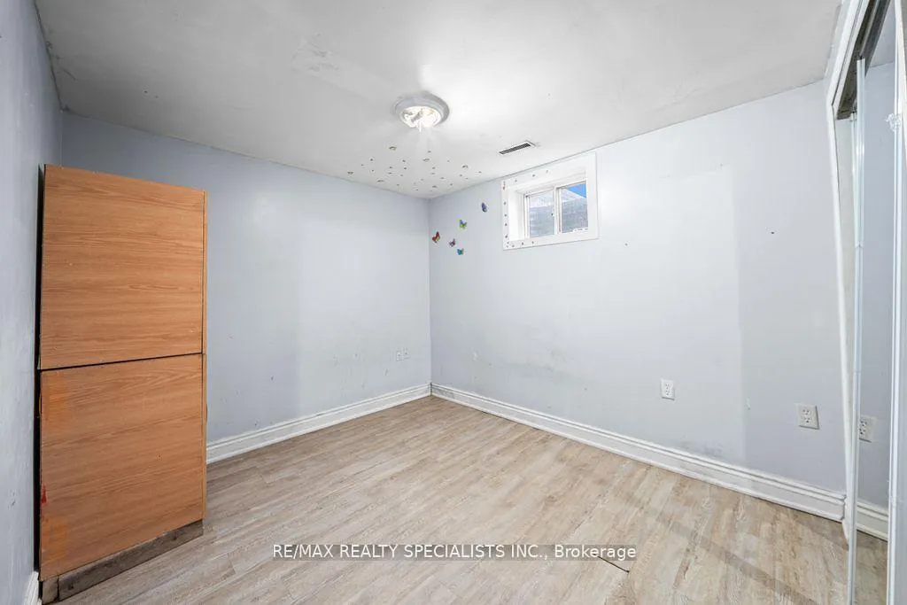 Photo 25 of 66 Avening Drive, Etobicoke, West Humber-Clairville — HOMEH