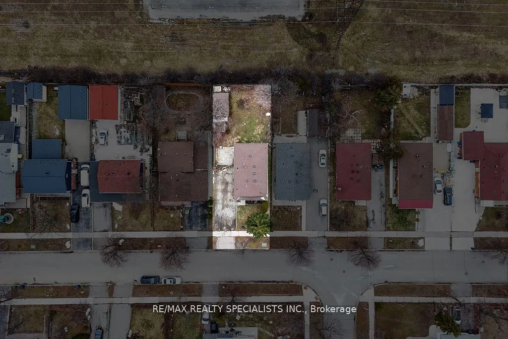 Photo 30 of 66 Avening Drive, Etobicoke, West Humber-Clairville — HOMEH