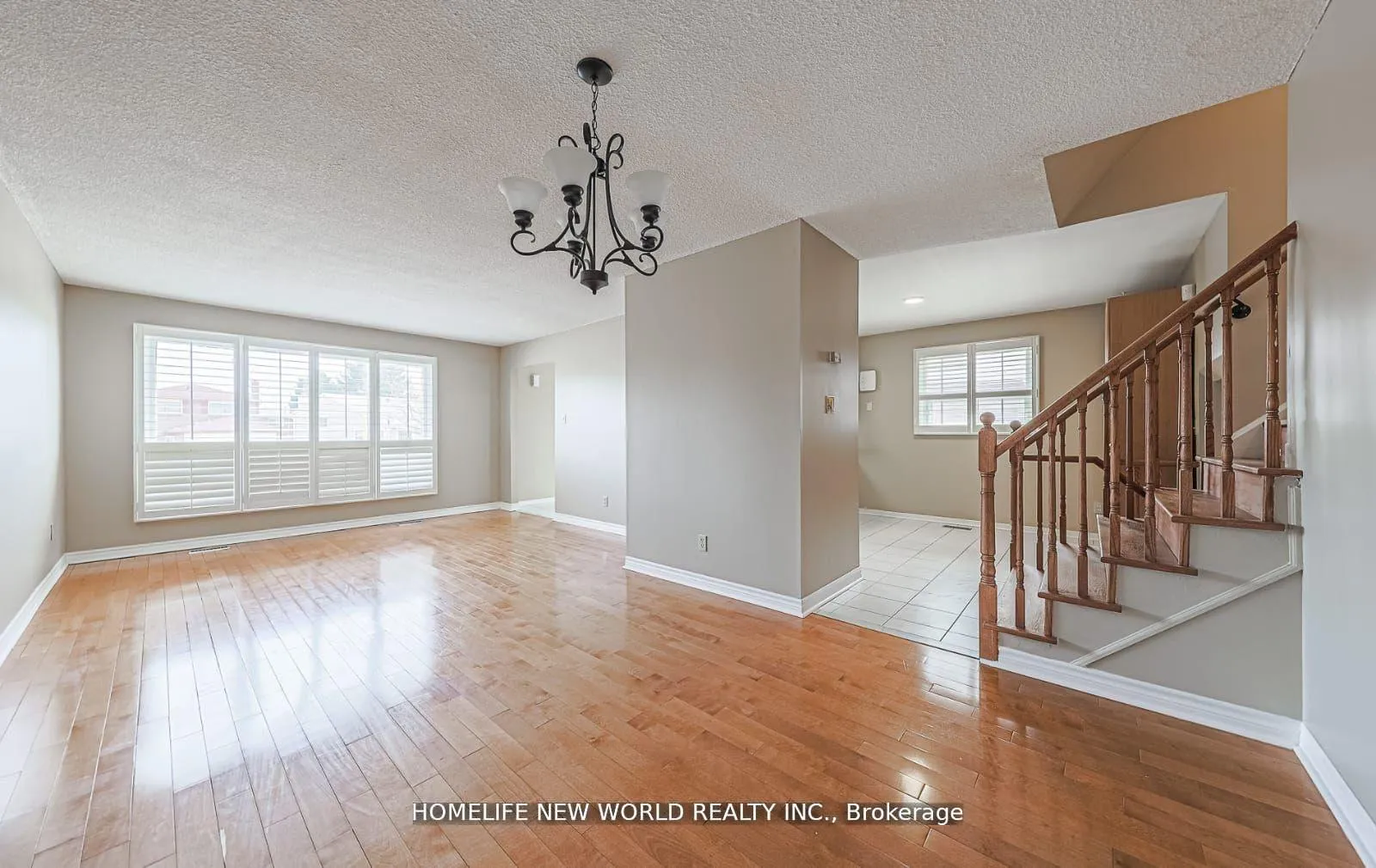 Photo 3 of 88 Braymore Boulevard, Scarborough, Rouge — HOMEH