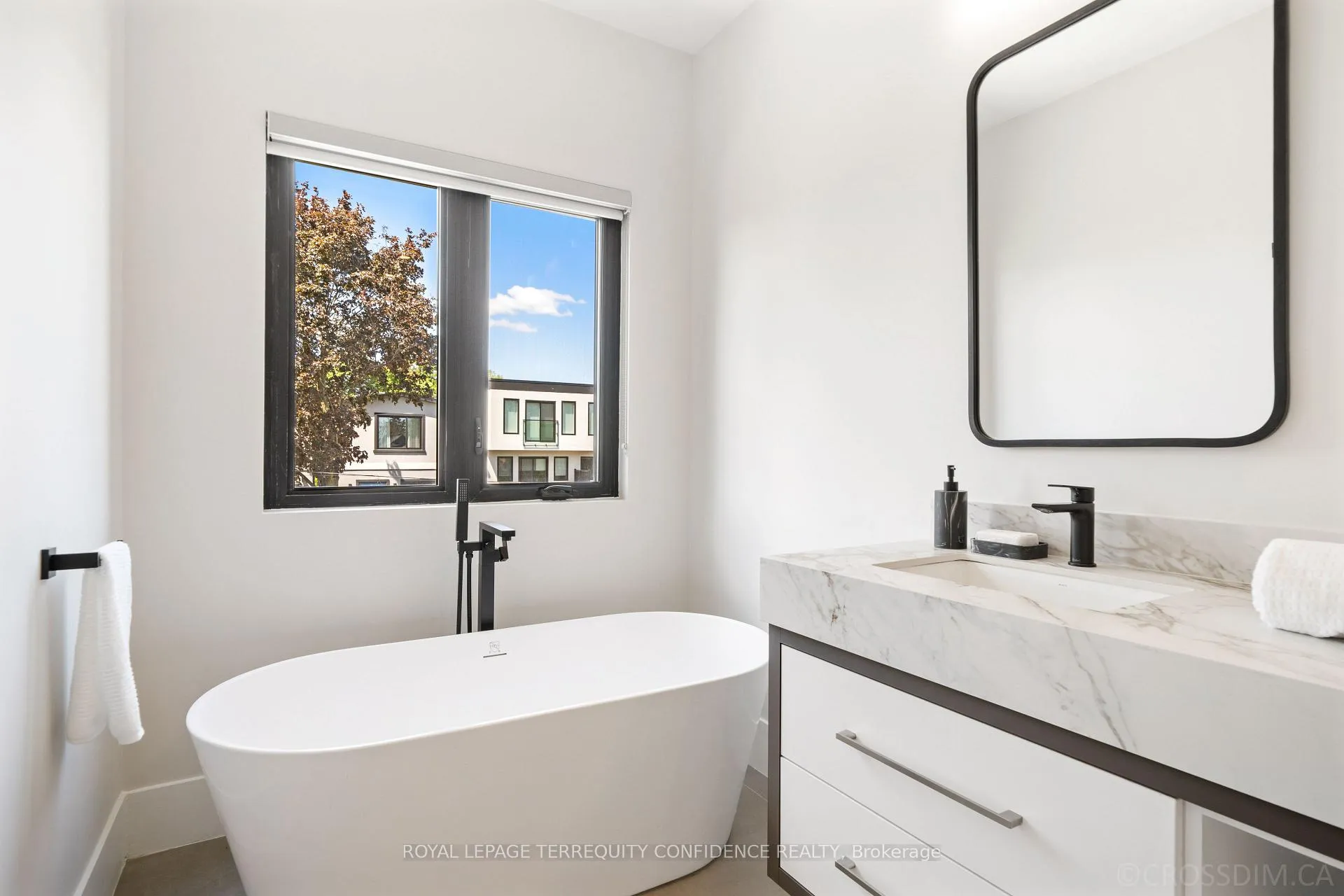 Photo 18 of 80 Barker Avenue, Toronto, Danforth Village-East York — HOMEH