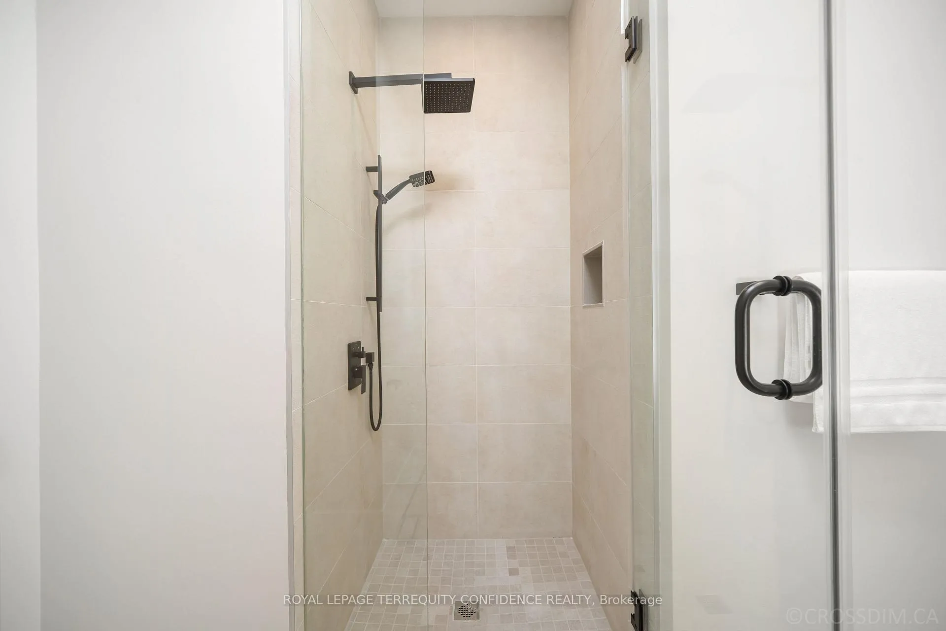 Photo 24 of 80 Barker Avenue, Toronto, Danforth Village-East York — HOMEH