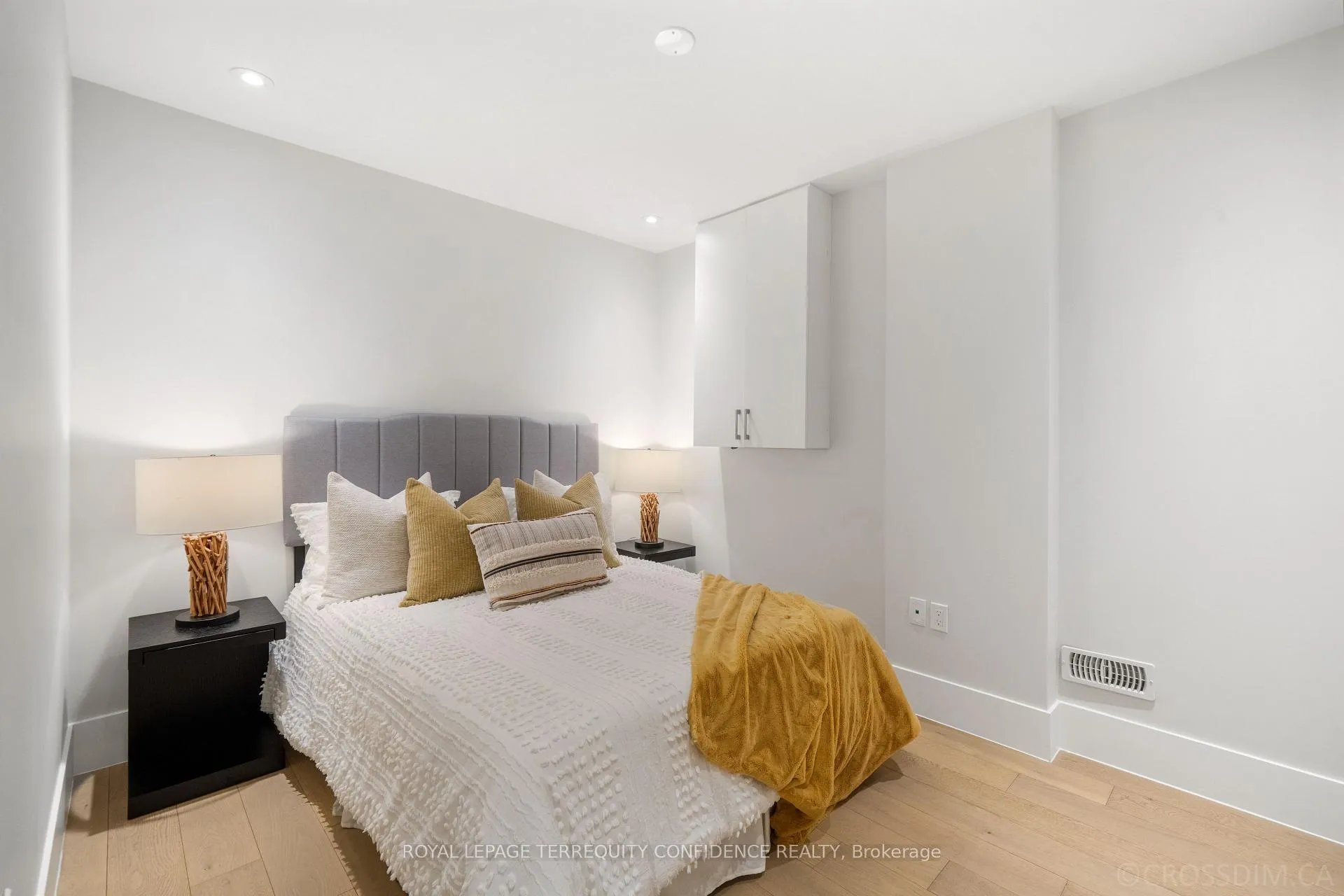 Photo 36 of 80 Barker Avenue, Toronto, Danforth Village-East York — HOMEH
