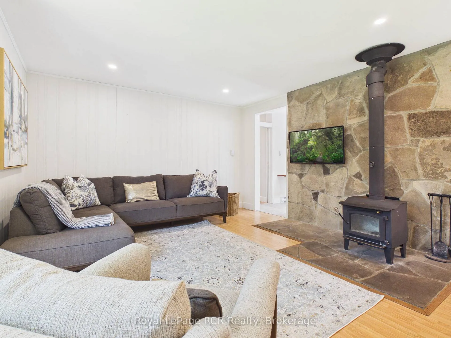 Photo 16 of 375 Lake Range Drive, Huron-Kinloss — HOMEH