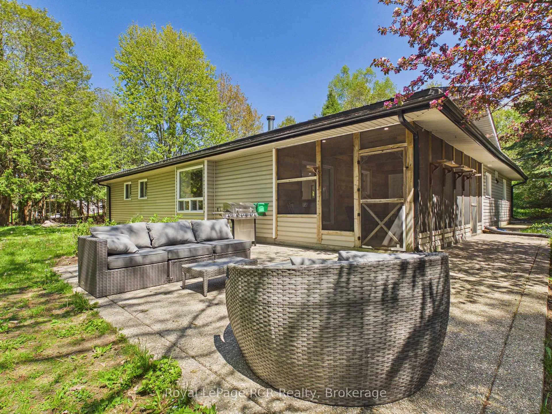 Photo 32 of 375 Lake Range Drive, Huron-Kinloss — HOMEH