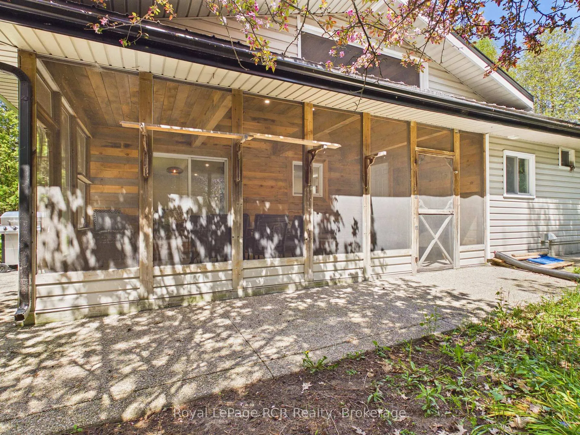 Photo 33 of 375 Lake Range Drive, Huron-Kinloss — HOMEH