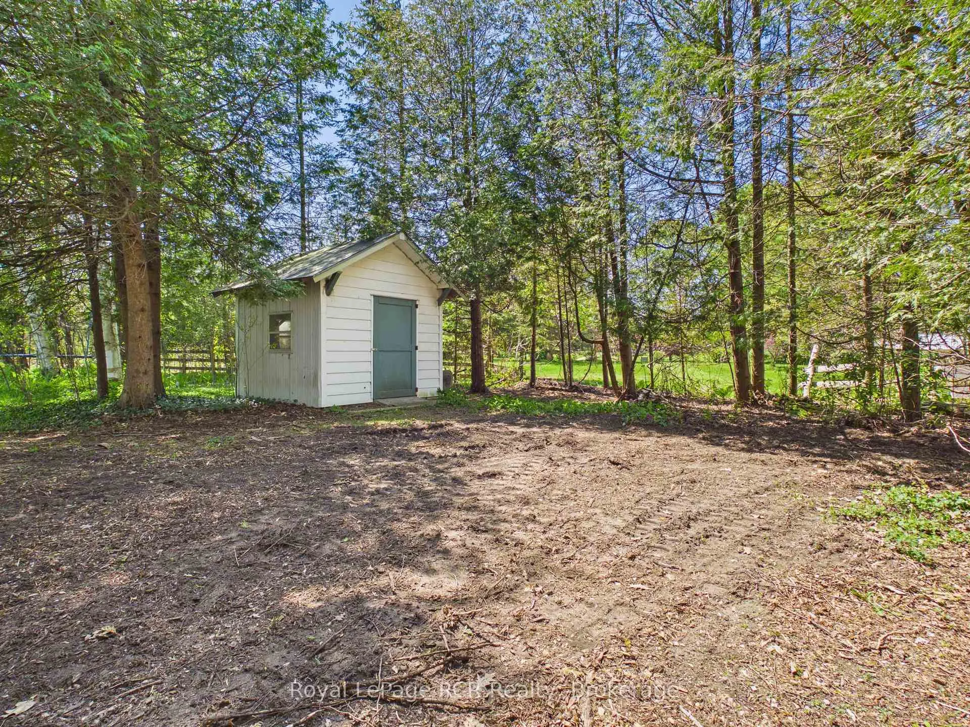 Photo 37 of 375 Lake Range Drive, Huron-Kinloss — HOMEH