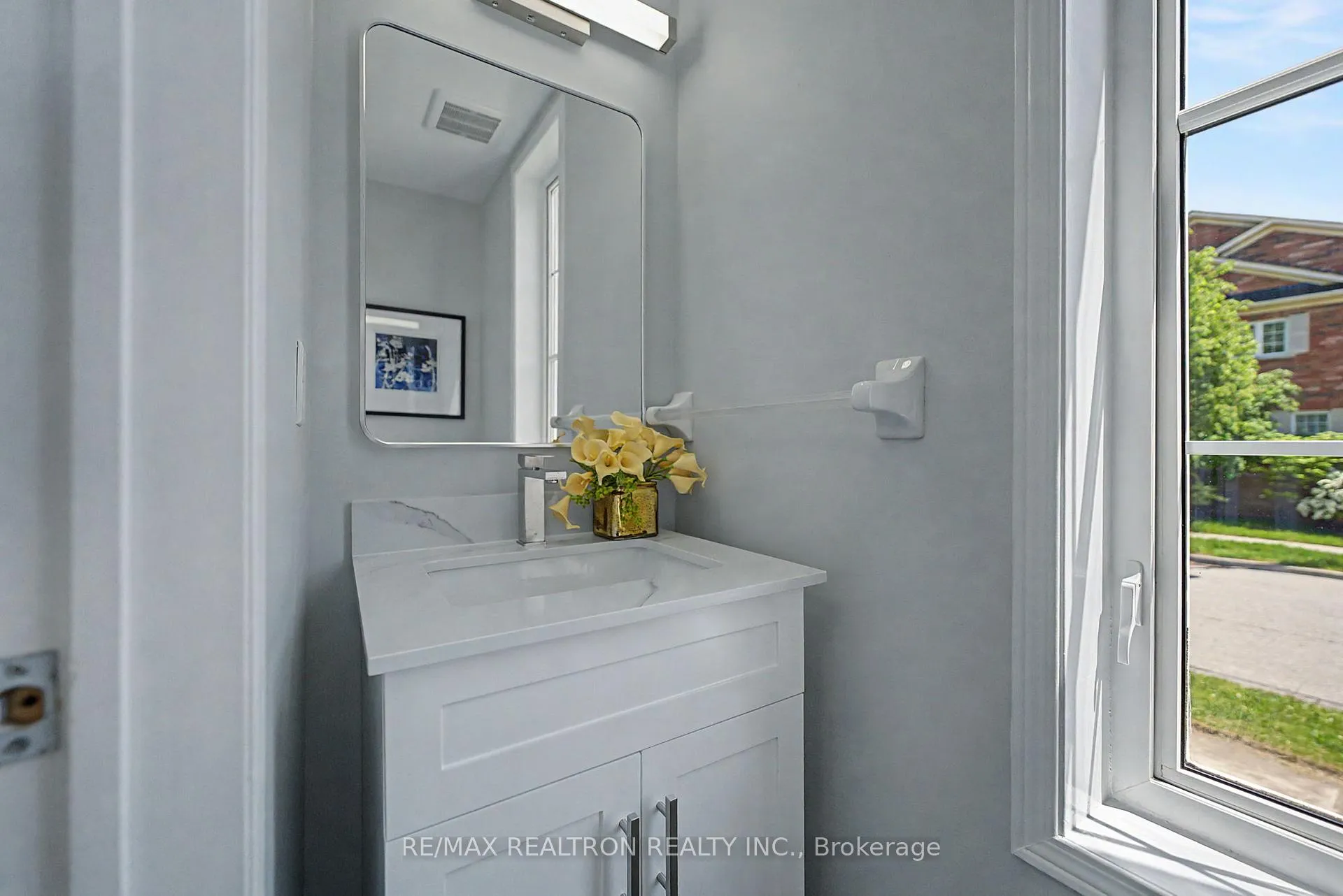 Photo 7 of 6 Northvale Road, Markham, Cornell — HOMEH