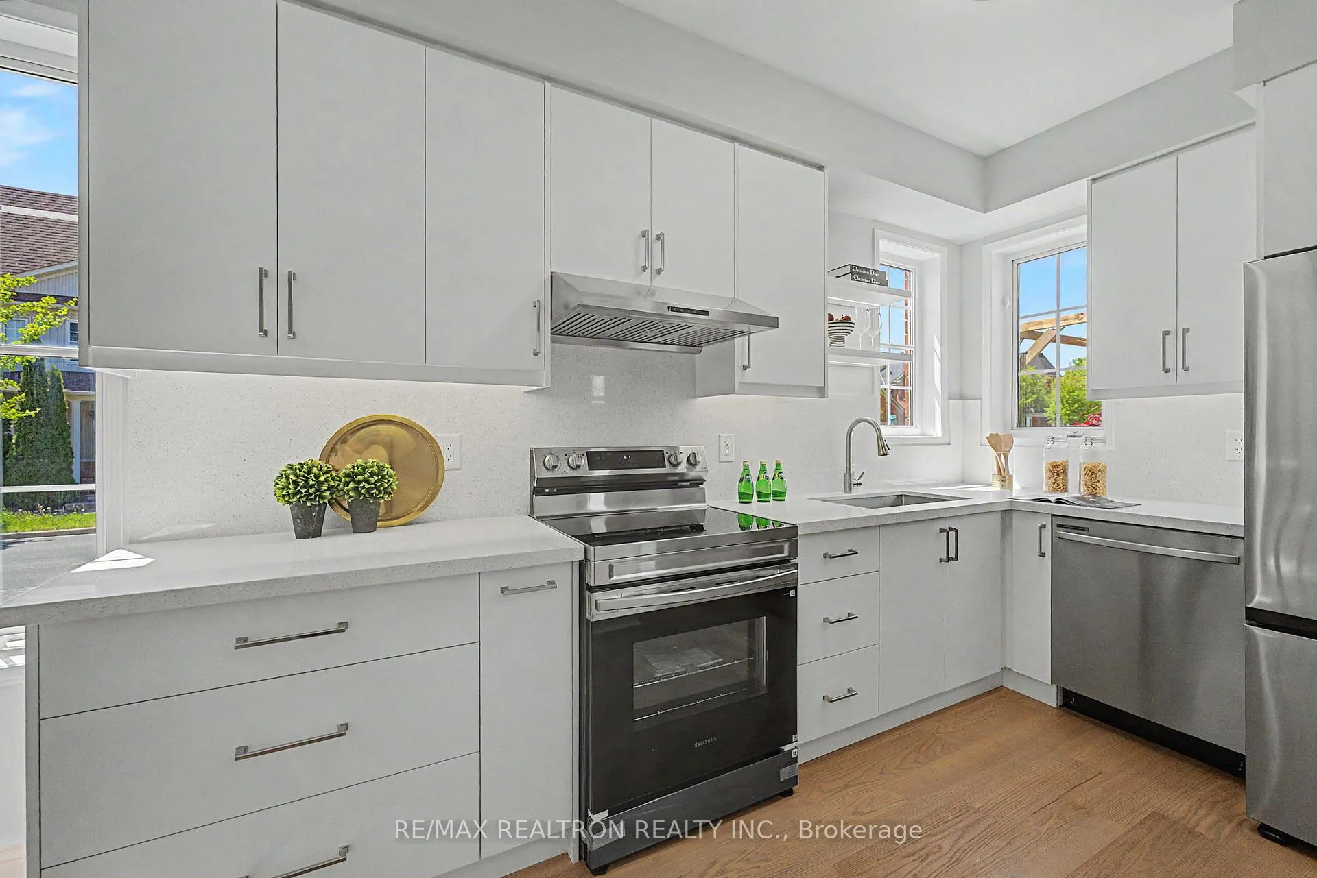Photo 16 of 6 Northvale Road, Markham, Cornell — HOMEH