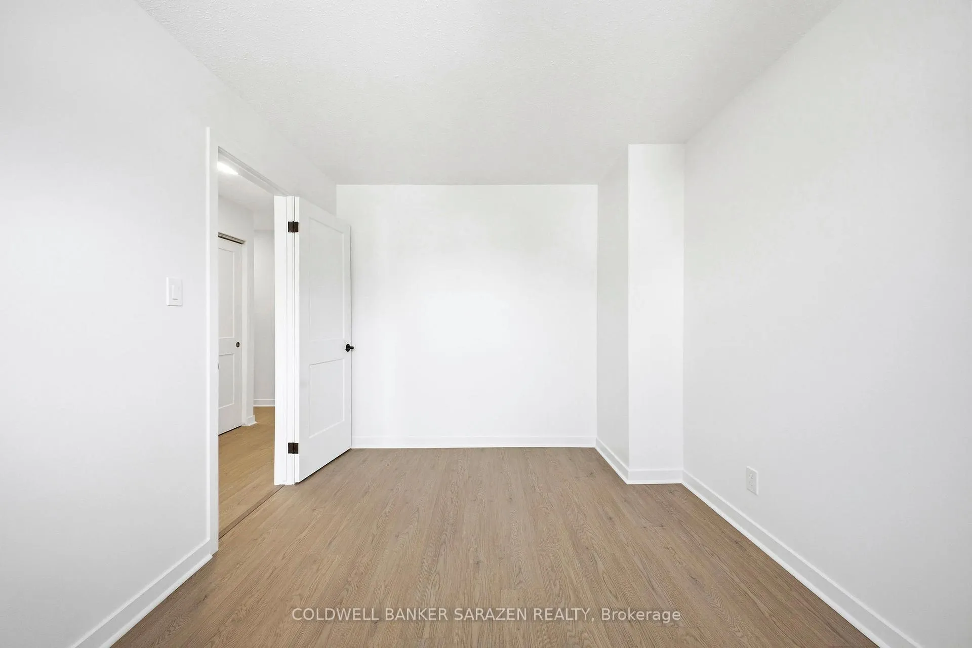 Photo 23 of 74 Shearer Crescent, Ottawa, Kanata - Katimavik — HOMEH