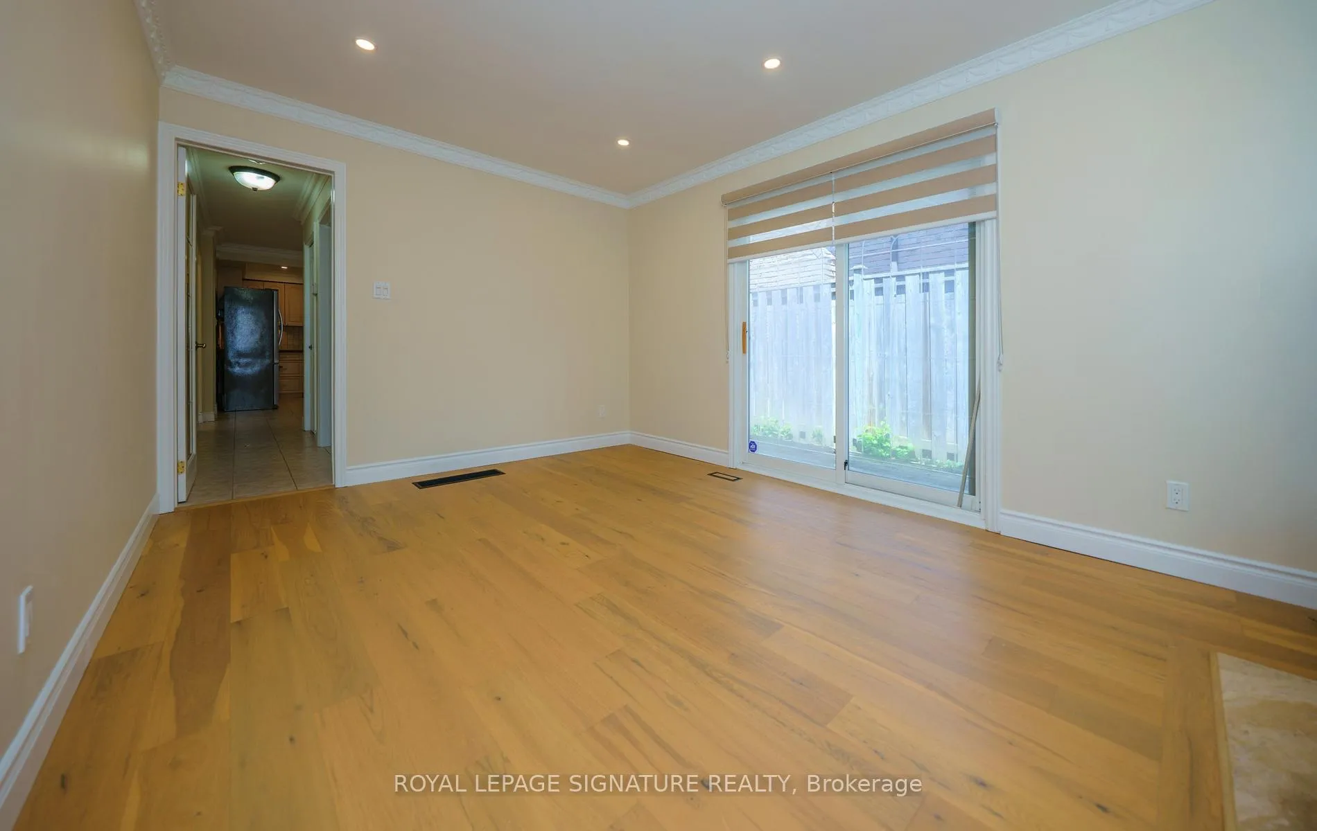 Photo 15 of 44 Roydawn Crescent, Scarborough, Centennial Scarborough — HOMEH