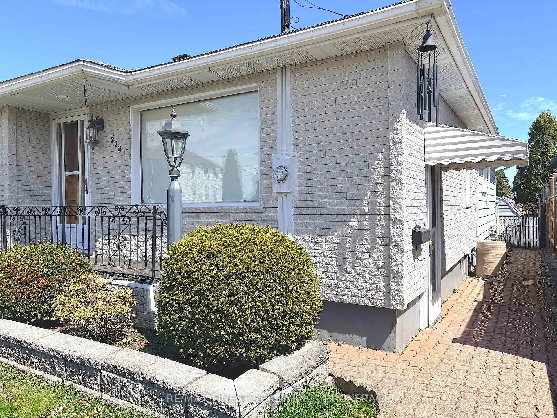 Photo 4 of 224 Danis Avenue, Cornwall — HOMEH